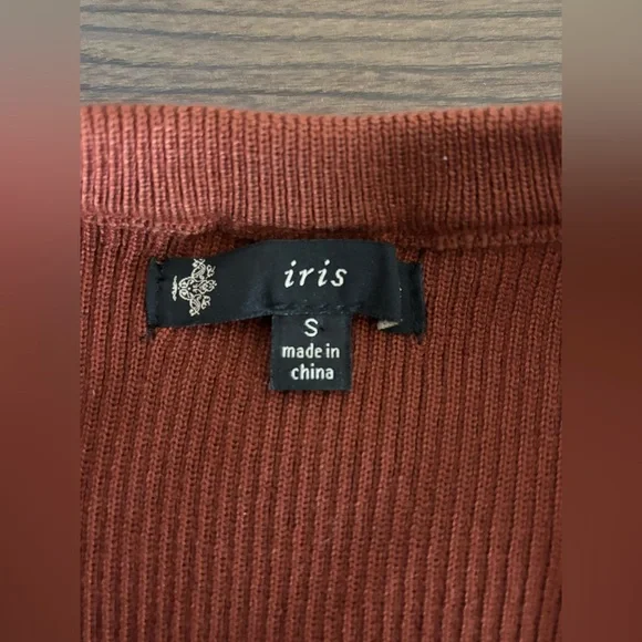 iris Ruffle Dress - Picture 3 of 6